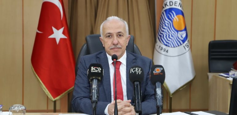 Akdeniz Belediyesinden çiftçilere gübre yardımı