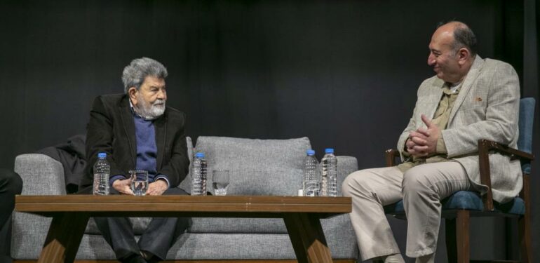 Şair ve Çevirmen Cevat Çapan, Mersin Şehir Tiyatrosu oyuncularıyla buluştu