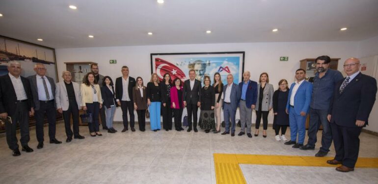 Başkan Seçer, Mersin Kent Konseyi üyeleri ile buluştu