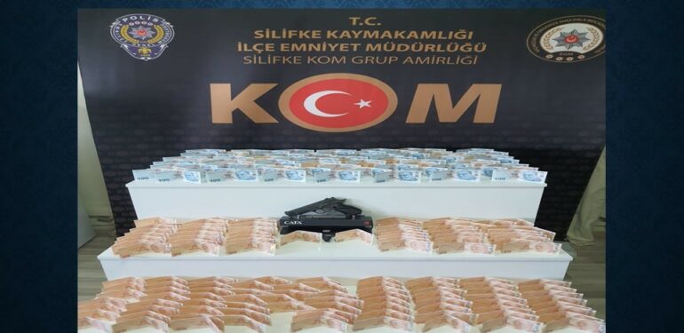 Fırında 13 bin 800 lira sahte para ele geçirildi