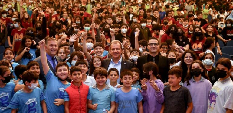 Seçer: “Spor barış, kardeşlik, dürüstlük, birlik ve beraberliktir”