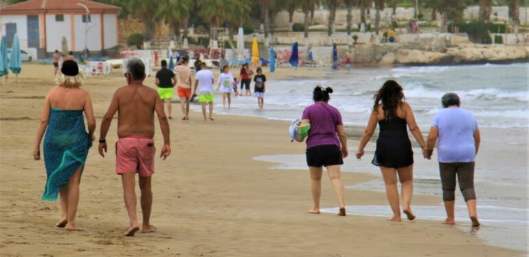 Bayram tatili turizmin gözde mekanı Kızkalesi’ni canlandırdı