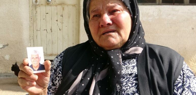 Gözü yaşlı anne bayramda kaybolan oğlunu bekliyor