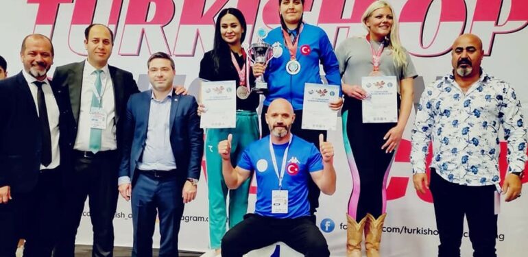 Demir yumruklardan büyük başarı