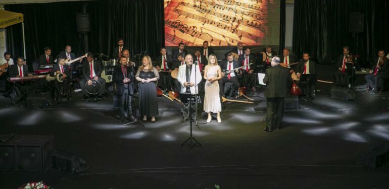 Mersin’de Yıldızların Altında konseri