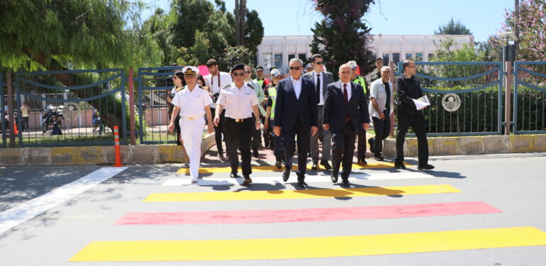 ‘Yayalar için 5 adımda güvenli trafik’ kampanyası Mersin’de başladı