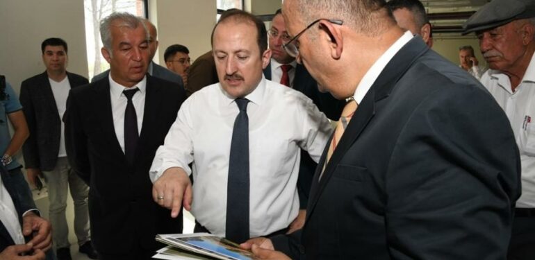 Vali Pehlivan’dan Mersin Agropark’ta inceleme