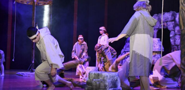 Gagauz Milli Tiyatrosu Mersin’de