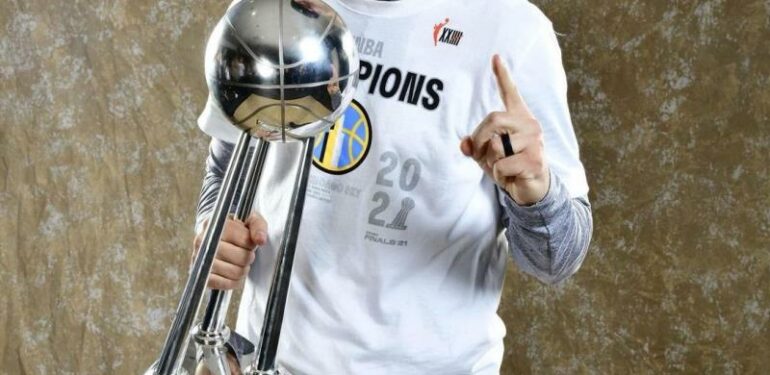 Çukurova Basketbol’un yeni koçu Emre Vatansever oldu