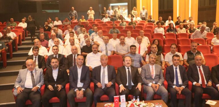 Vali Pehlivan: “Biz bütün gayretleri çiftçilerimizin emeği üzerine planlıyoruz”