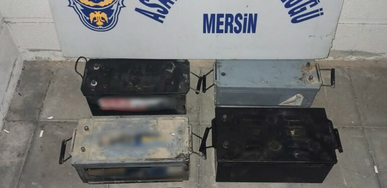 Akü hırsızlığı zanlıları kameralarca tespit edilerek yakalandı