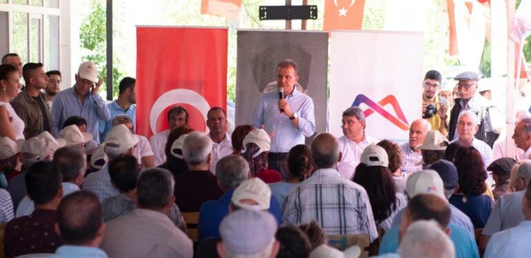 Başkan Seçer, Silifkeli vatandaşlarla buluştu