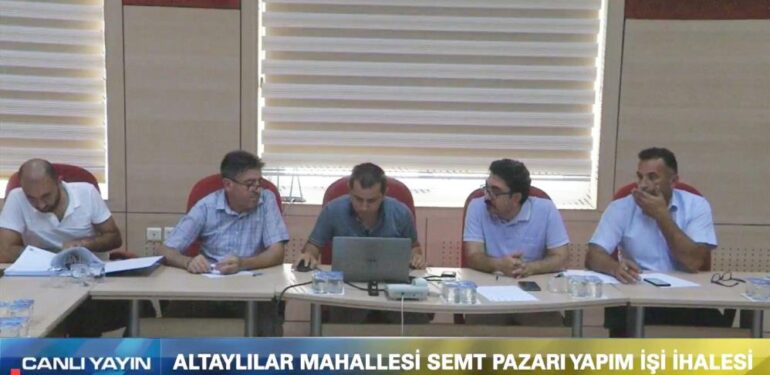 Tarsus Belediyesinin semt pazarı ihalesi canlı yayınlandı