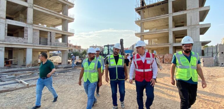 Yerinde kentsel dönüşümle insanlar yıkılmak üzere olan evlerden kurtuluyor