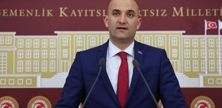 Kılavuz: “Vahap Seçer devletimiz, milletimiz ve Türkiye’miz için bir milli güvenlik sorunudur”