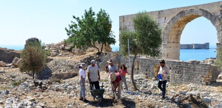 Korykos Kalesi’nde kazı çalışmalarına başlandı
