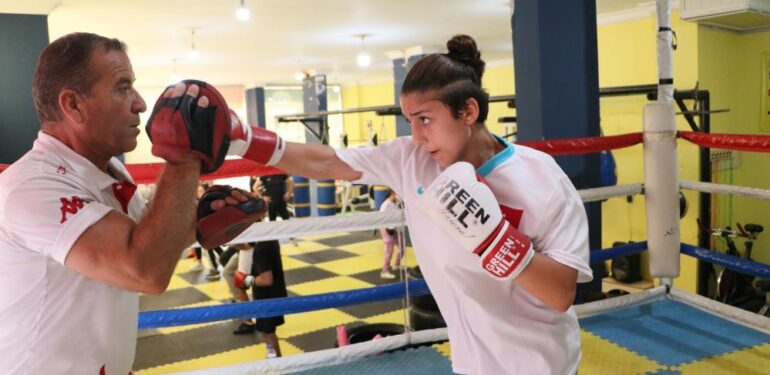 Avrupa şampiyonu ‘demir yumruk’ Buse’nin hedefi olimpiyat şampiyonluğu