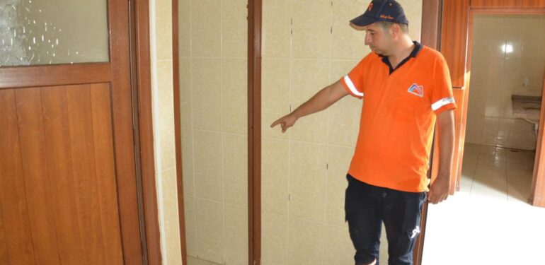 Parktaki engelli tuvaletinin kapısı çalındı