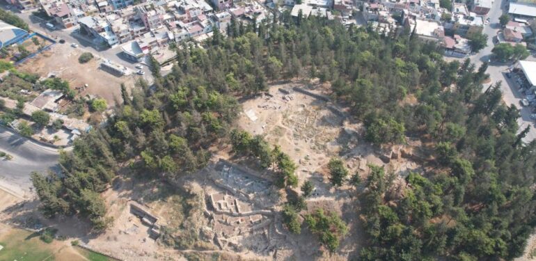 9 bin yıllık höyükte geçmişin izleri aranıyor