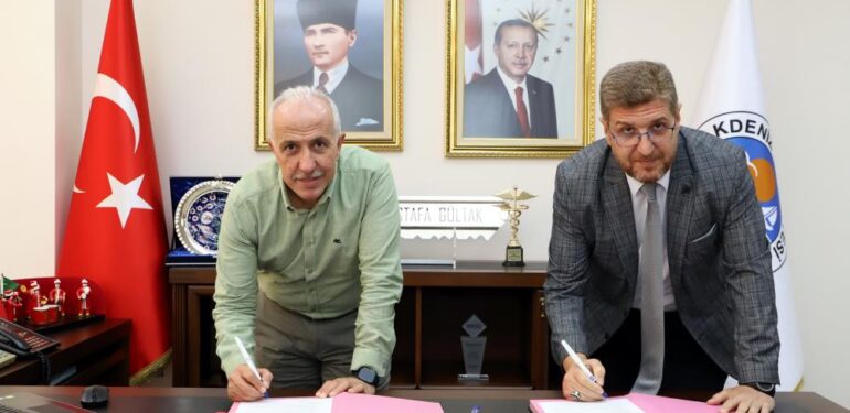 Akdeniz Belediyesinde ‘İş Kulübü Faaliyetleri İşbirliği Protokolü’ imzalandı