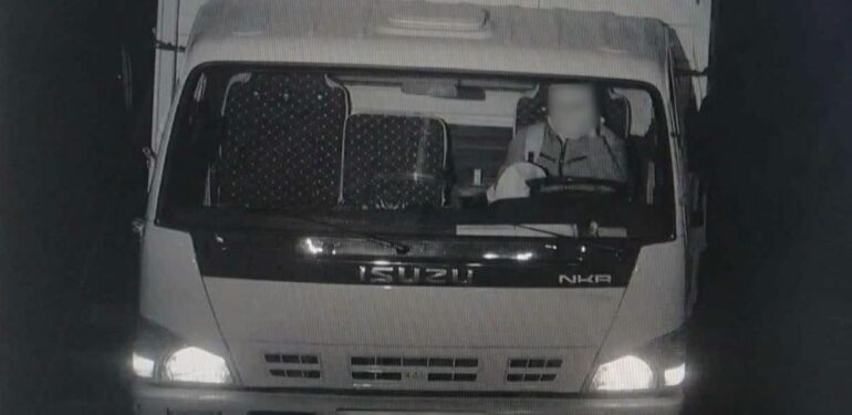 Mersin’de araç hırsızları yakalandı