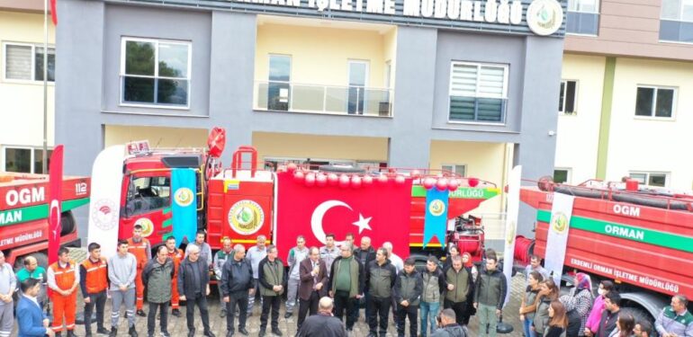 Mersin’de yangınla mücadelede kullanılan araç sayısı artıyor