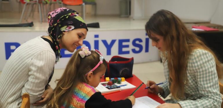Akdeniz’de gelişimsel tarama testi ile bin 650 çocuğa ulaşıldı