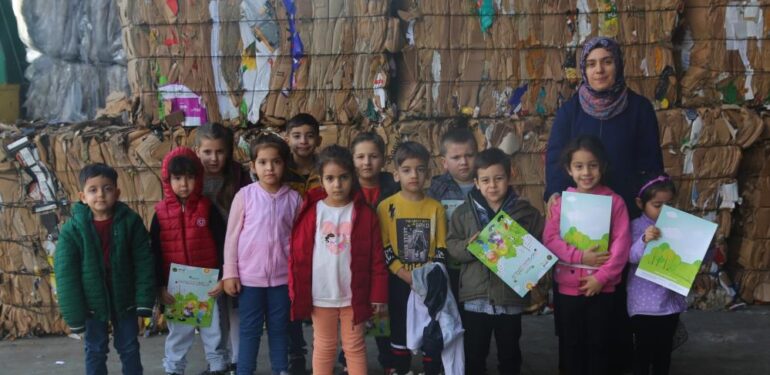 Toroslar’da çocuklar, geri dönüşümü yerinde öğrendi
