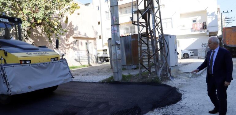 Gültak: “Engellemelere rağmen asfalt serimine başladık”