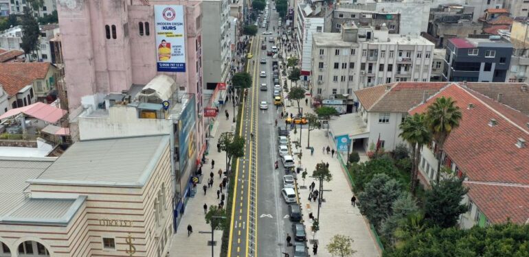 İstiklal Caddesinin 1. Etabı trafiğe açıldı