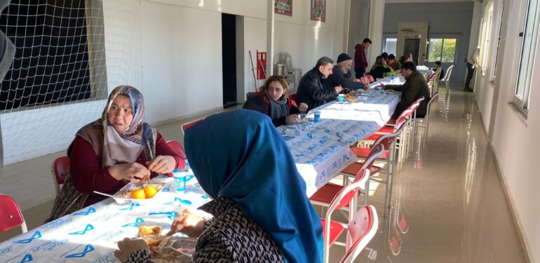 Mersin Büyükşehir Belediyesi 7 bin 500 depremzedeye barınma sağlıyor