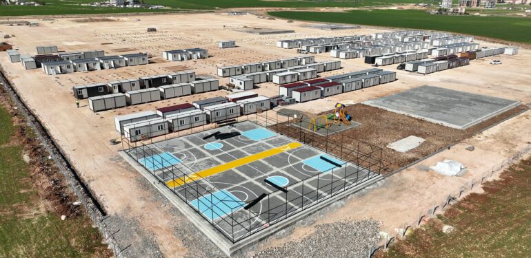 Konteyner kent gönüllü elleriyle güzelleşiyor