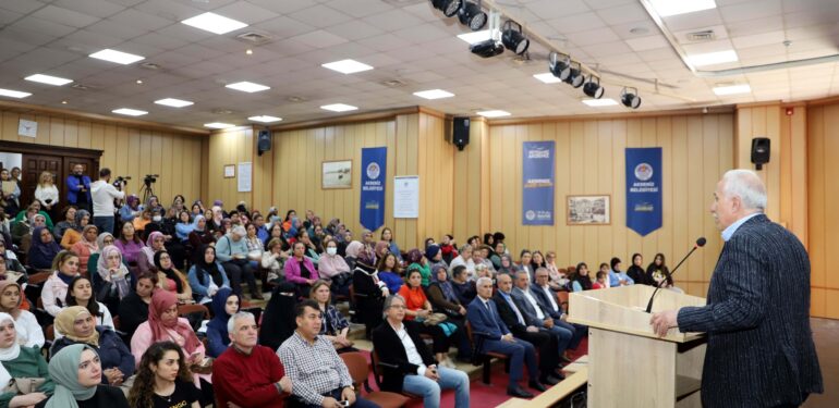 Başkan Gültak: “Tüm belediyelerimiz kanser hastalarına ücretsiz servis hizmeti vermeli”