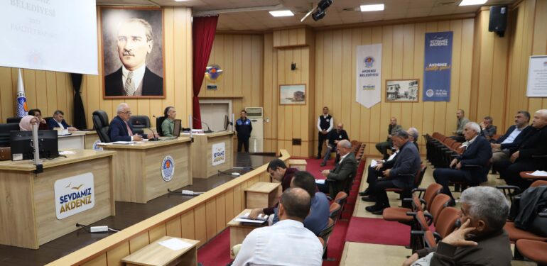 Gültak: “Öz kaynakların hepsini satmış, belediyeyi bitirmişsiniz”