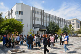 ÖĞRENCİLERİN YARINLARINA YÖN VERMELERİNDE YARDIMCI OLUYORUZ (6)