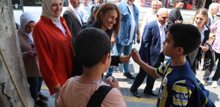 VEKİL ADAYI SÖYLEMEZ, “14 MAYIS’TA EN DOĞRU KARAR AK PARTİ” DEDİ