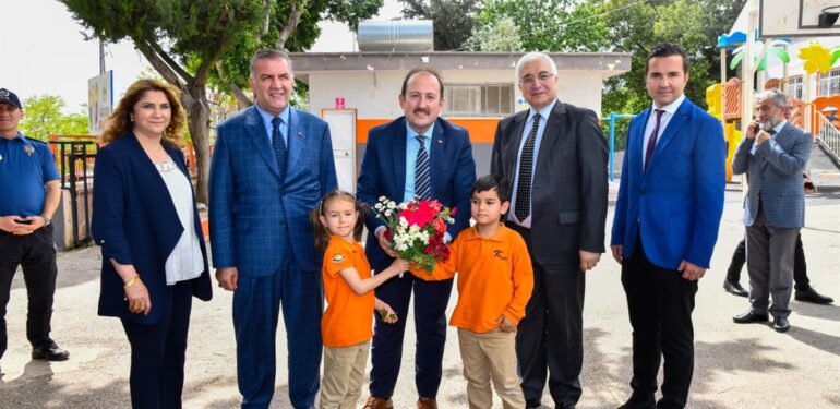 Vali Pehlivan, Kale İlkokulu ve Ortaokulu’nu ziyaret etti