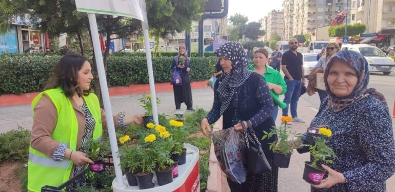 Annelere en güzel çiçekler bu seradan