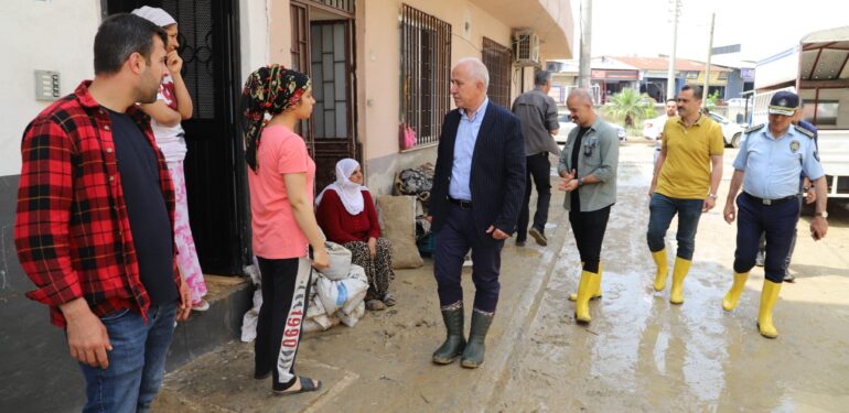 Zor anlar yaşayan vatandaşların yardımına koştular
