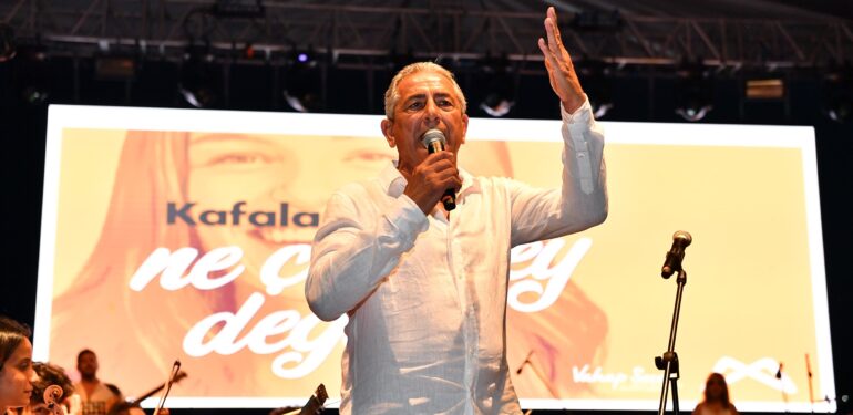 ÖĞRENCİLERE SINAV ÖNCESİ KONSER ARASI