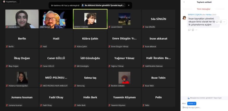 Üniversiteliler iş dünyasına hazırlanıyor