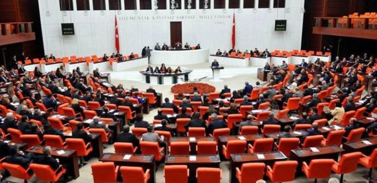 Meclis’te 28’inci yasama dönemi başladı