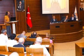 BAĞIMLILIKLA MÜCADELE TOPLANTISI VALİ PEHLİVAN BAŞKANLIĞINDA YAPILDI