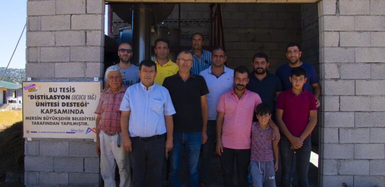 KÖSEÇOBANLI’DA ÜRETİCİLER İSTEDİ, BÜYÜKŞEHİR YERİNE GETİRDİ