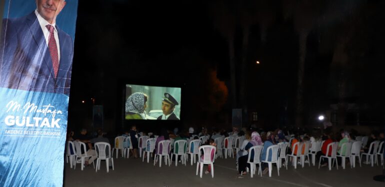 Akdeniz Belediyesi Nostaljik Sinema Günleri’ne Kemal Sunal’la Başladı