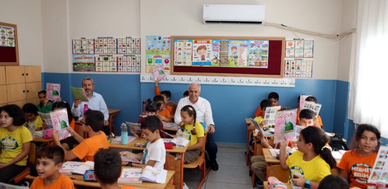 Başkan Gültak Öğrencilere Eğitim Desteğini Sürdürmeye Devam Ediyor