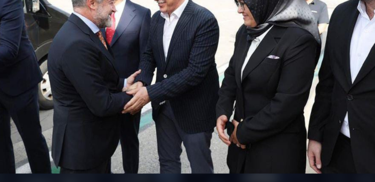 BAKAN NEBATİ AKDENİZ BELEDİYESİNİ ZİYARET ETTİ