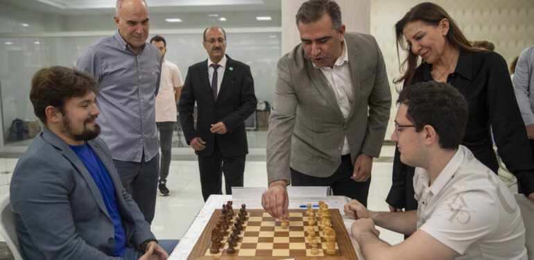 BÜYÜKŞEHİR’İN SATRANÇ TURNUVASI START VERDİ