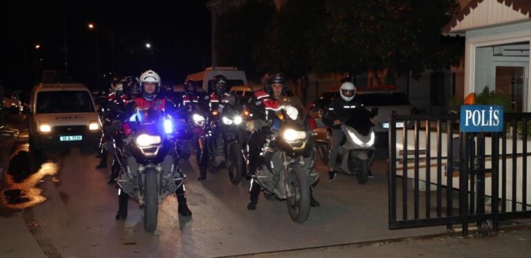 MERSİN’DE TORBACILARA OPERASYON: 26 GÖZALTI