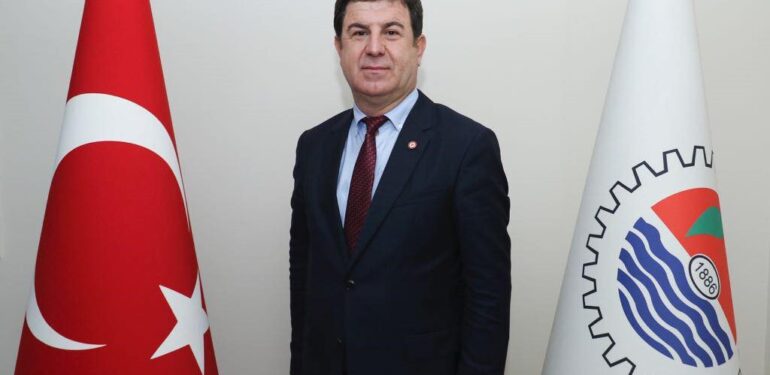 KOÇ: “ATATÜRK’Ü UNUTTURMAYACAĞIZ”